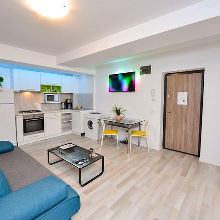 Ben Yehuda - Shabbat Friendly Apartments ブカレスト エクステリア 写真