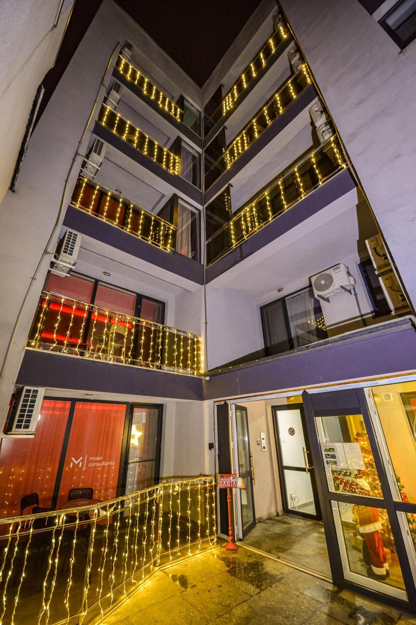 Ben Yehuda - Shabbat Friendly Apartments ブカレスト エクステリア 写真
