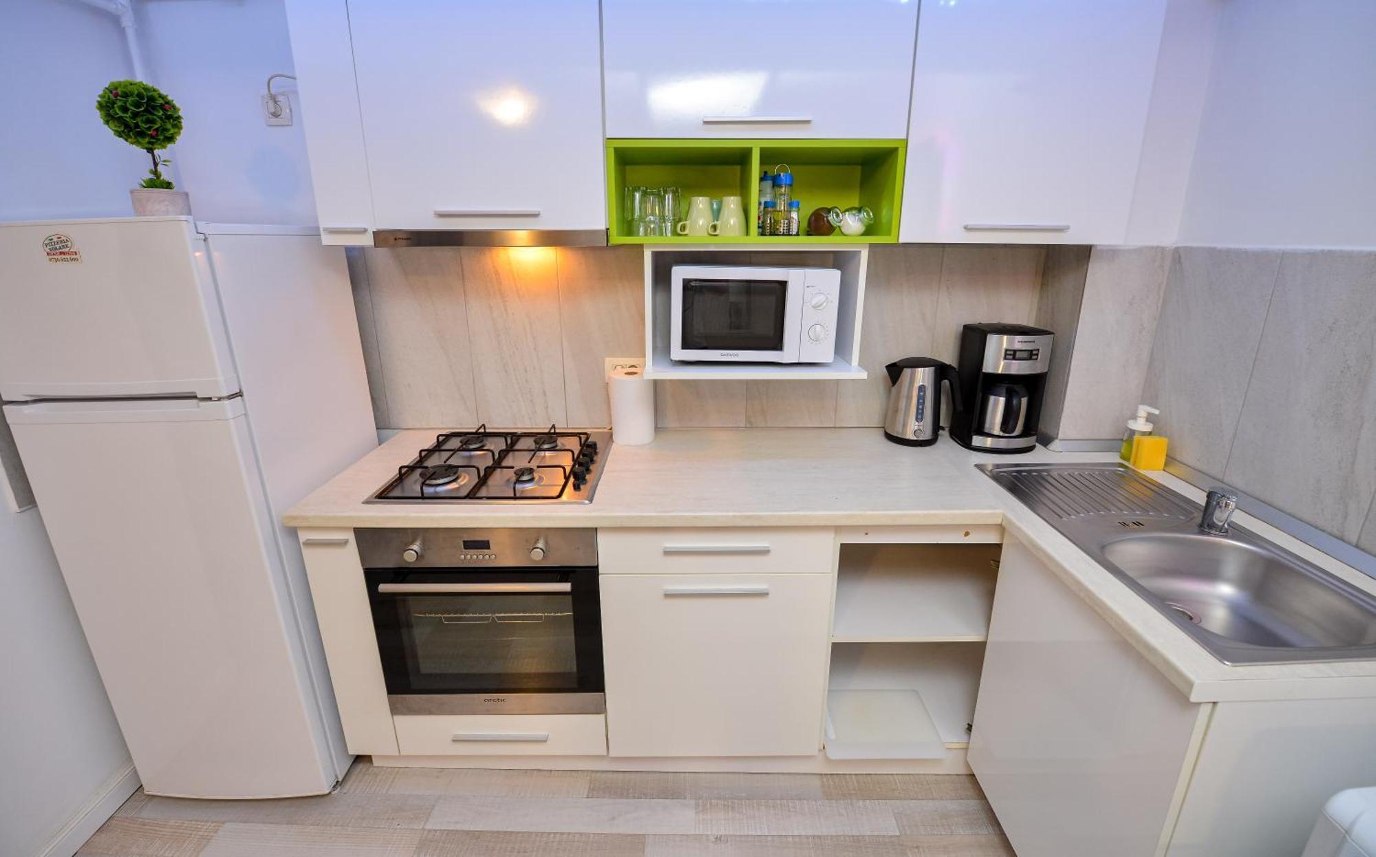 Ben Yehuda - Shabbat Friendly Apartments ブカレスト エクステリア 写真